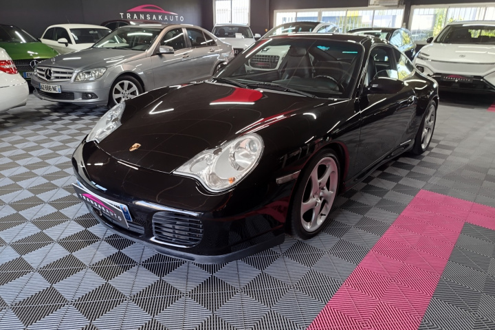 PORSCHE 911 CARRERA 4 COUPE 996