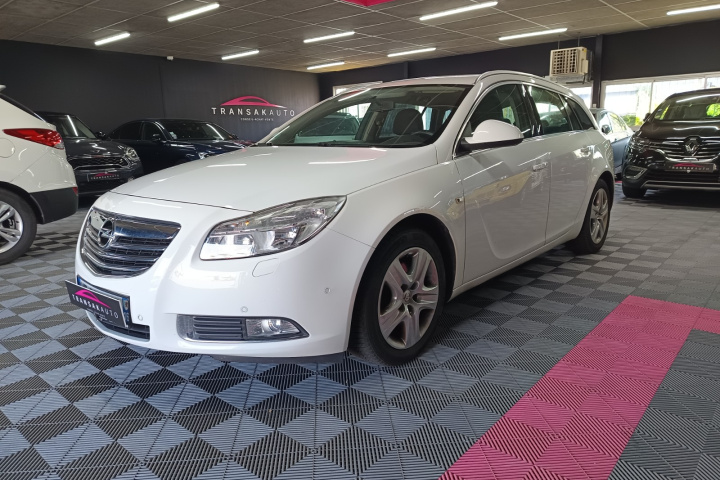 OPEL INSIGNIA SPORTS TOURER