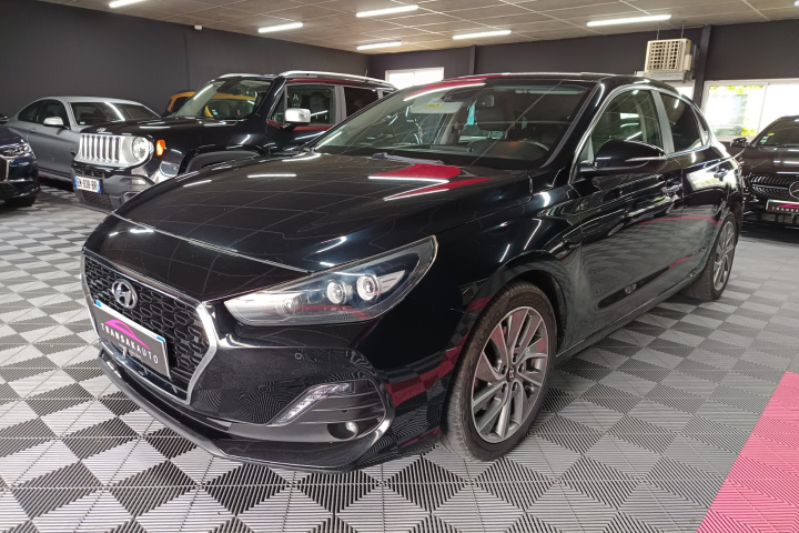 HYUNDAI i30 FASTBACK