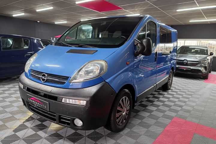 OPEL VIVARO TOUR