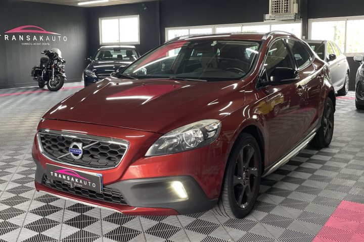 VOLVO V40 CROSS COUNTRY