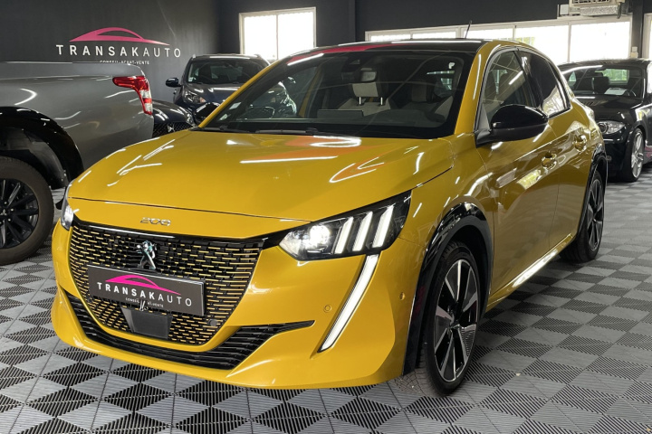 PEUGEOT 208 II