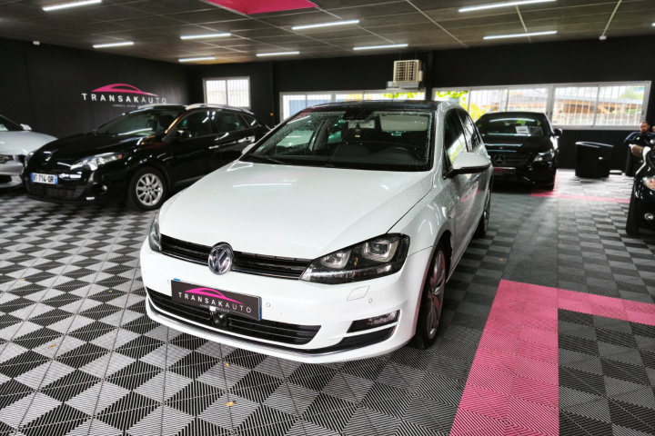 VOLKSWAGEN GOLF SW