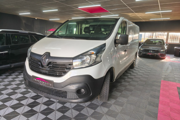 RENAULT TRAFIC FOURGON
