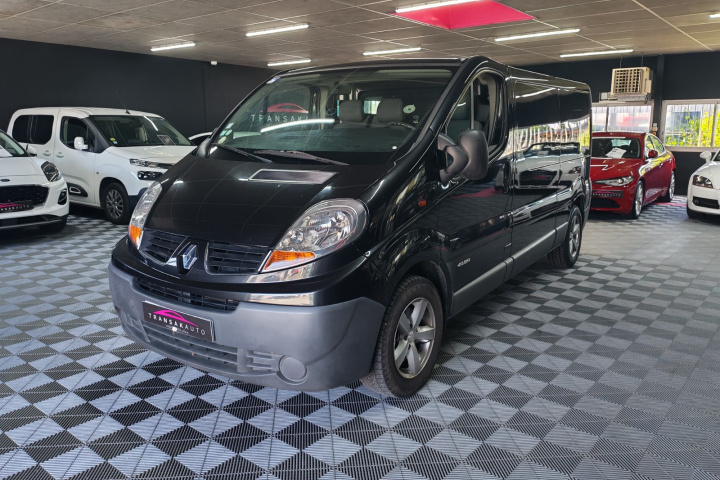 RENAULT TRAFIC FOURGON