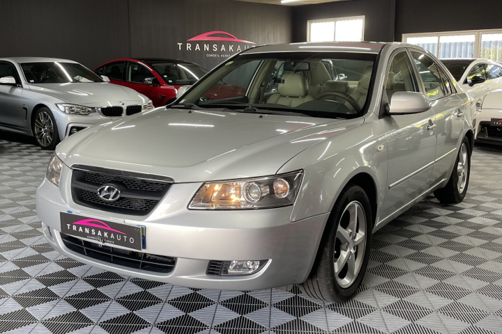 HYUNDAI SONATA