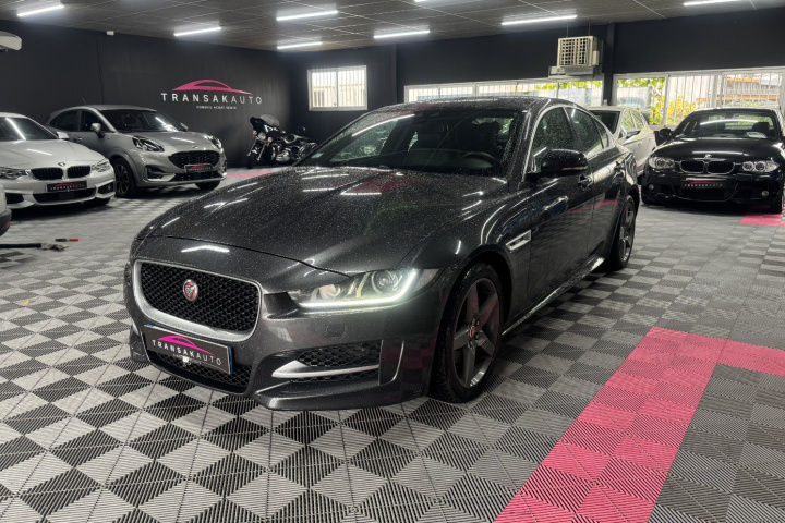 JAGUAR XE
