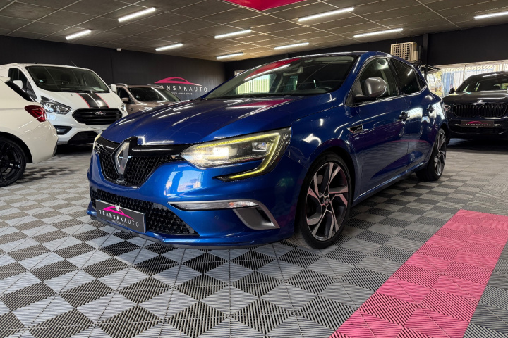 RENAULT MEGANE IV BERLINE