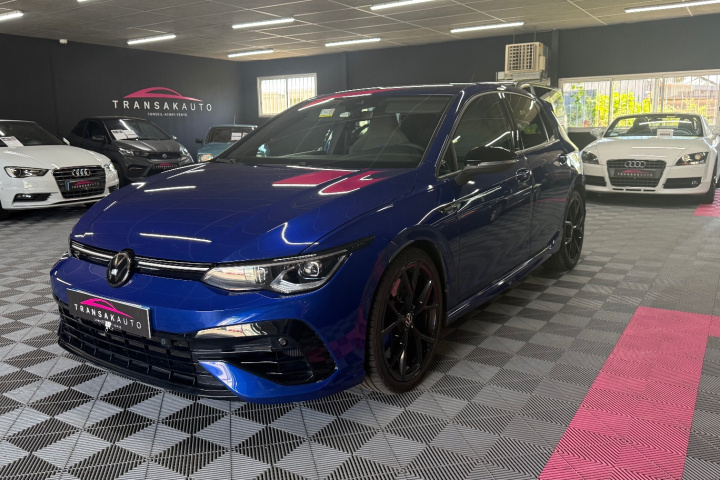 VOLKSWAGEN GOLF 8R
