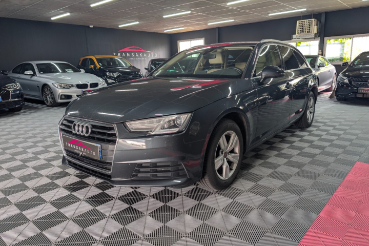AUDI A4 AVANT