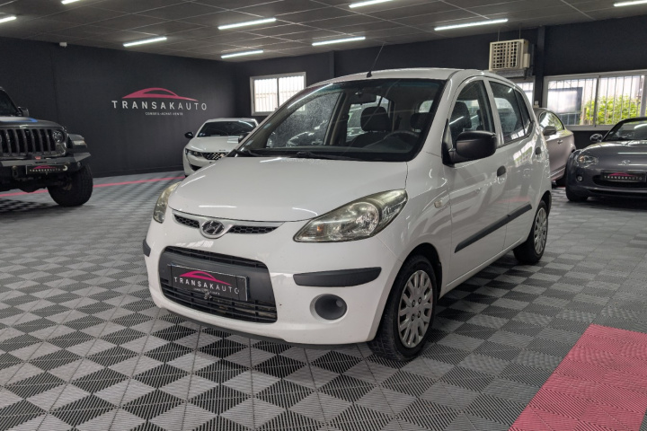 HYUNDAI i10