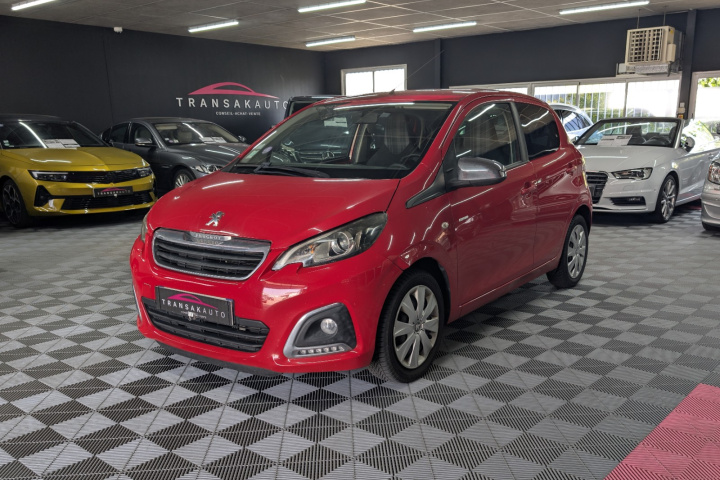 PEUGEOT 108